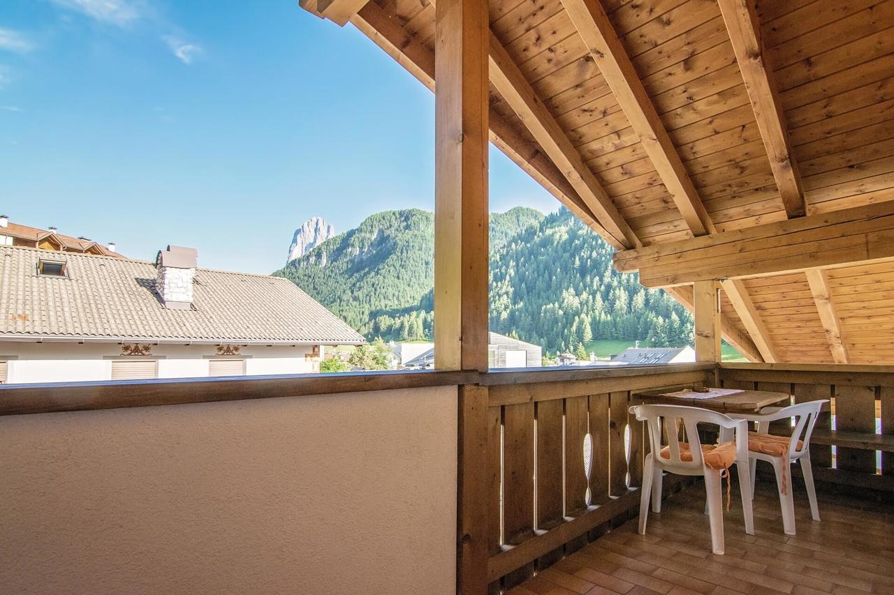 Cesa Sara Appartement Urtijëi Buitenkant foto