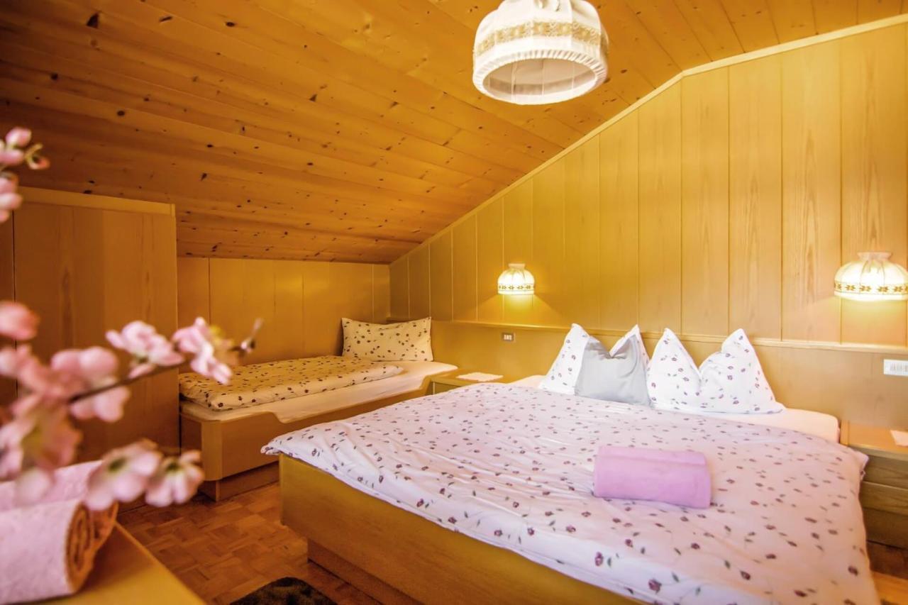 Cesa Sara Appartement Urtijëi Buitenkant foto